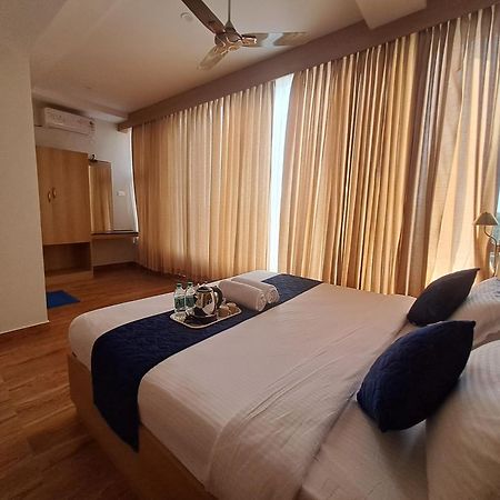 Sky Inn ไมซอร์ ภายนอก รูปภาพ