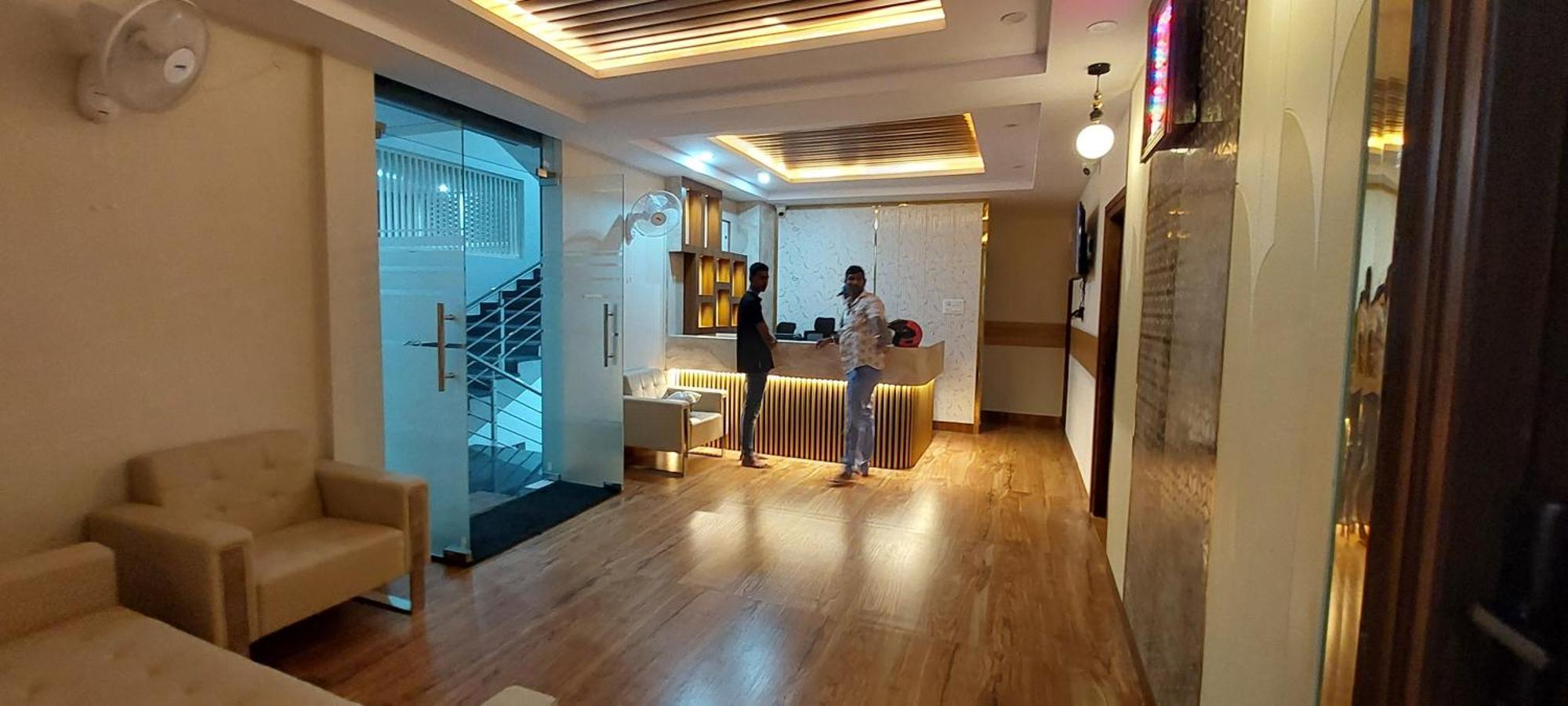Sky Inn ไมซอร์ ภายนอก รูปภาพ