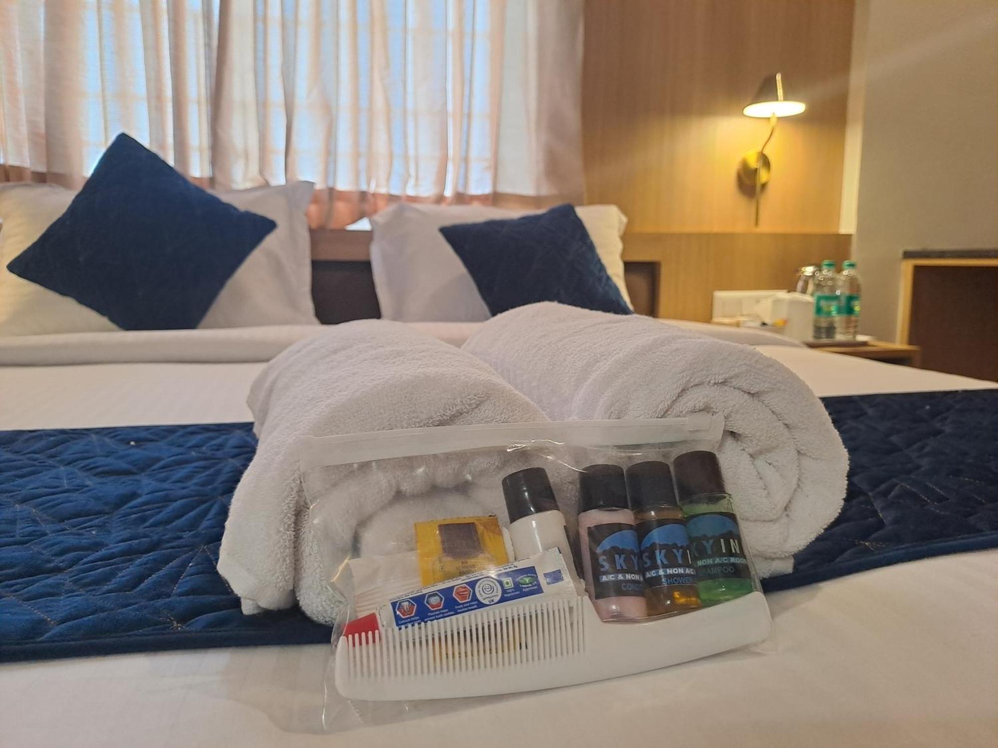 Sky Inn ไมซอร์ ภายนอก รูปภาพ
