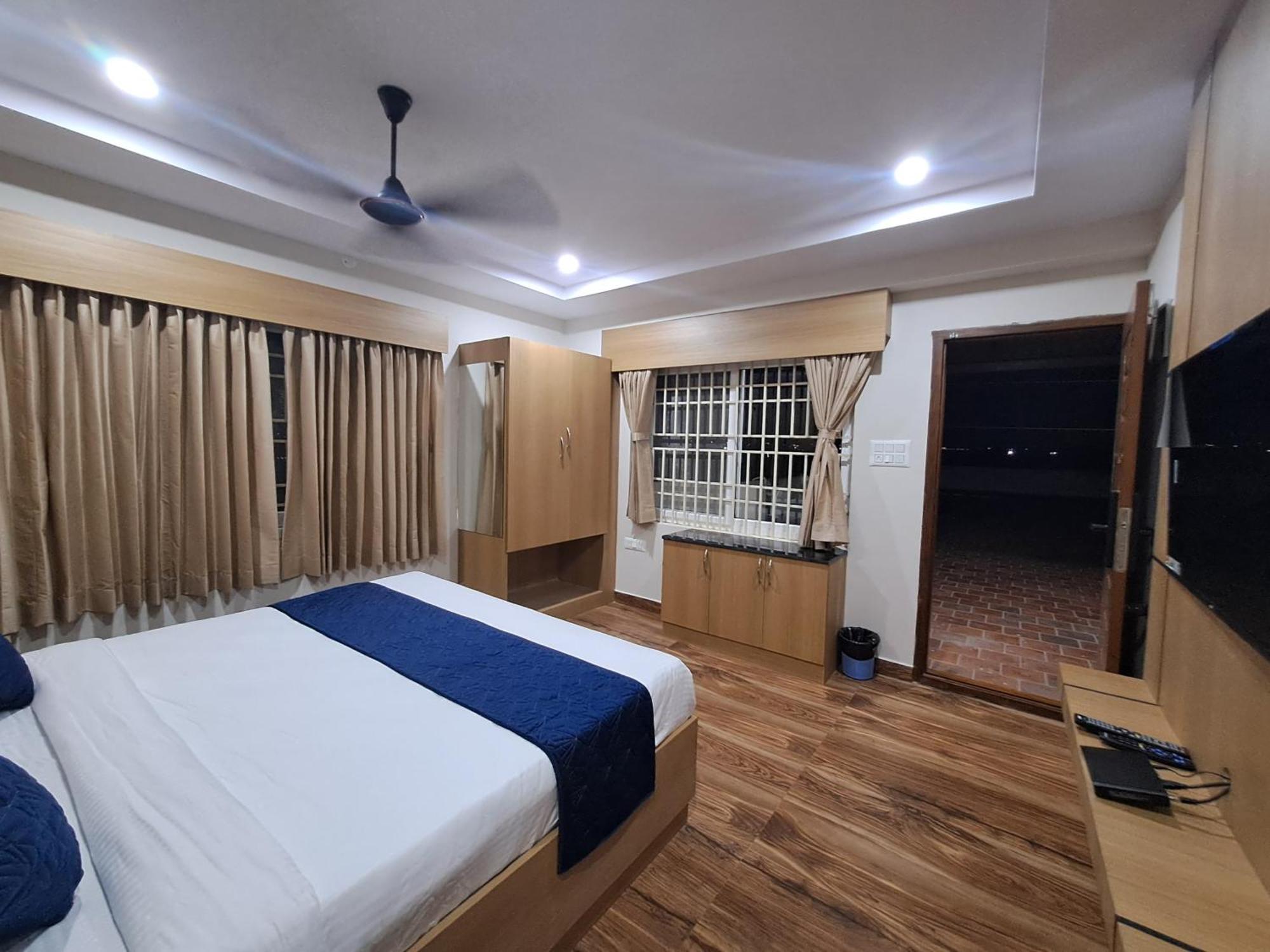 Sky Inn ไมซอร์ ภายนอก รูปภาพ